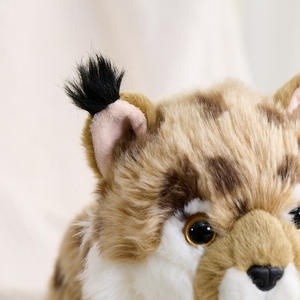 Vente en gros Peluche <span class=keywords><strong>lynx</strong></span> jaune debout par simulation Animal en peluche Cadeau d'anniversaire pour enfants Poupée en peluche léopard réaliste - Product Image 6