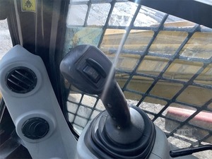 Cargadora de Dirección Deslizante Caterpillar 272C 2009, Capacidad de 9 Toneladas, Bomba Hidráulica MOOG - Product Image 6