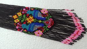 Ensembles de colliers de perles de verre magnifiquement conçus avec des boucles d'oreilles assorties pour la revente d'accessoires de mode, de magasins de mode. - Product Image 5