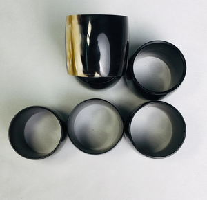 Rond de serviette en corne de buffle Tailles personnalisées Vaisselle Designer de luxe de qualité supérieure Rond de serviette en corne noire - Product Image 1