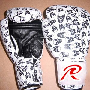 Gants de boxe et de kickboxing en cuir pour hommes et femmes avec sangle de poignet réglable pour l'entraînement et le travail sur sac de frappe - Product Image 4