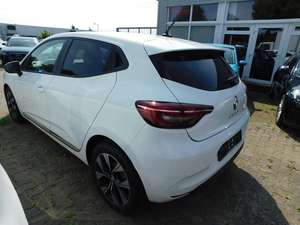 RENAULT CLIO 2023 USADO, 1.0CCM GASOLINA/ 1.3L GASOLINA, TRANSMISIÓN MANUAL EDC 67KW 65HP 1.0CCM EURO 3 EN VENTA - Product Image 5