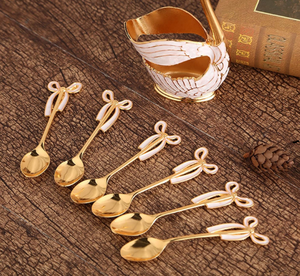 Top Couverts À La Mode Poignée Émaillée Cuillère En Acier Inoxydable pour Mariages Maison Hôtels Couverts - Product Image 4