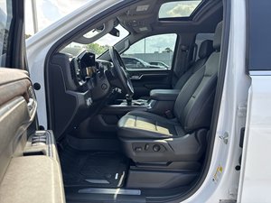 GM_C Sierra 1500 SLT 4WD d'occasion propre 2023 - Product Image 4