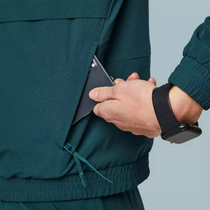 Veste de gommage médical confortable pour une utilisation professionnelle toute la journée dans les cliniques hospitalières et les établissements de santé - Product Image 3