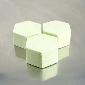Bomba de Baño Efervescente de Menta Natural 3.25oz. Producto de Spa y Fragancia Hecho en California - Product Image 1