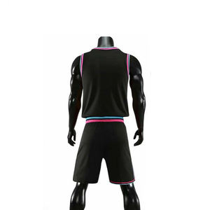 Uniforme de basket-ball léger, respirant et extensible Meilleure qualité de conception par un bon fabricant Vêtements de basket-ball populaires - Product Image 3