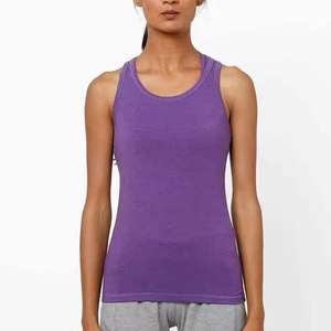 Camiseta sin mangas suave y elástica para Mujer | Camisa ligera que absorbe la humedad para un estilo de vida activo - Product Image 6