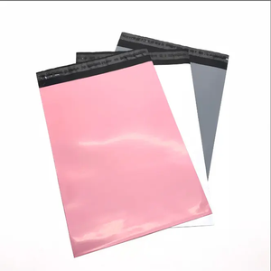 Bolsas de correo de polietileno para comercio electrónico que satisfacen las demandas de los minoristas en línea fabricados en Vietnam - Product Image 2