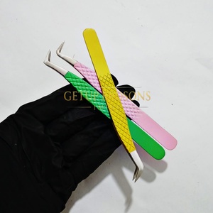 Pince à épiler professionnelle en acier inoxydable avec revêtement en poudre couleur personnalisée, anti-magnétique, à poignée diamantée, pour extensions de cils volume, avec logo personnalisé - Product Image 5