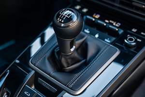 2024 911 Carrera T Coupe 7สปีดคู่มือ, แพ็คเกจ Sport Chrono, ไม่มีการดัดแปลง - Product Image 4