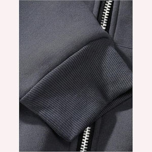 Sudadera cálida unisex con cremallera completa y bolsillos de capucha ajustables - Product Image 5