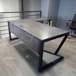 Escritorio Ejecutivo Contemporáneo/de Lujo con Patas de Hierro y Madera de Caucho, Sistema KConcept HBKC015 - Product Image 5