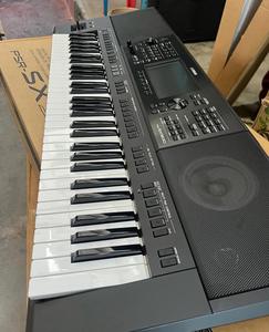 Meilleures ventes - Piano arrangeur professionnel PSR SX900 à 61 touches - Son et performances de haute qualité - Équipement disponible - PRÊT À EXPÉDIER - Product Image 2