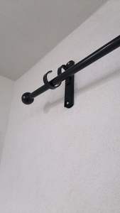 Accessoires d'extrémité de poteaux de rideaux en métal réglables avec embouts décoratifs interchangeables permettant la personnalisation de la fenêtre - Product Image 4