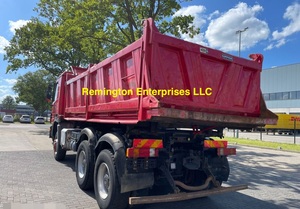 Camion benne d'occasion Mercedes-Benz 3344 6x6 de 2008, diesel, transmission manuelle, pour transport de chantier, camion à benne basculante, grande caisse - Product Image 4