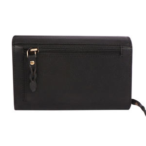 Pochette en cuir pour femmes élégantes avec accent métallique et pochette en cuir élégante au toucher moderne pour les soirées de rendez-vous - Product Image 4