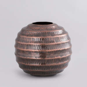 Colección de jarrones de suelo de metal hechos a mano Diseño artesanal elegante para el hogar Sala de estar Decoración de boda y Navidad Otras ocasiones - Product Image 3