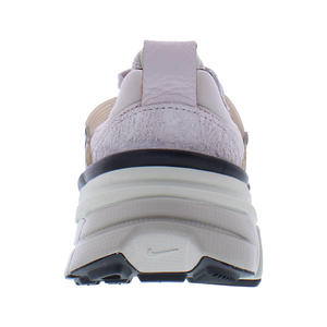 Chaussures de course Nike V2K Run pour femmes en couleur violet platine/chrome |   100% authentique - Product Image 4