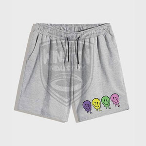 Shorts pour hommes de style urbain de qualité supérieure, taille élastique, coupe mi-haute, motif uni, couleurs et tailles personnalisables, fabriqués au Pakistan - Product Image 1