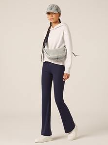 Sudadera Clásica Cuadrada para Mujer, Lista para el Invierno, Informal, de Algodón Suave, Proveedor ODM, Sudadera con Logotipo Frontal para Uso Diario - Product Image 4