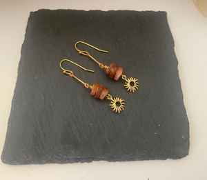 New Arrival 2025 Designer Brass <b>Gold</b> Plated <b>Earrings</b> Natural Sunstone and Brass <b>Dangle</b> <b>Earrings</b> for Women and Girl Wear in Party - Product Image 3
