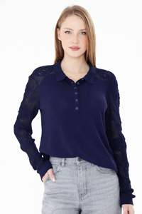 Blouse élégante en tricot à col polo pour femme - Motif rose, dentelle, manches longues, blanc, chic, tricot - Product Image 3