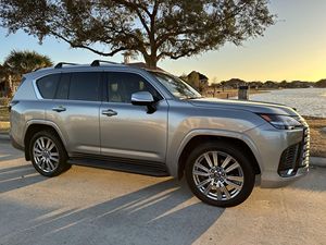 Lexus LX 600 2022 Ultra Lujo, V6 Biturbo, 4x4, Automático, Volante a la Izquierda, Asientos de Cuero, Rines R21, Asientos Traseros con Masaje, ACC - Product Image 6
