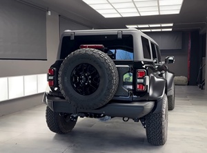 Ford Bronco Raptor 2024, Camioneta con Faros LED, Neumáticos R20, Volante a la Izquierda, Exterior Negro - Product Image 2