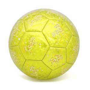 Ballon de football intérieur/extérieur de haute qualité imprimé sur mesure taille 4 vente en gros mini ballon de sport lisse et durable style pakistanais - Product Image 3