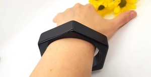 Pulsera elegante de lujo AALIYAN IMPEX para mujer y niña, brazalete de Ángel elegante en resina para uso diario, bodas, estilo artificial - Product Image 6