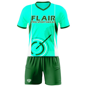 Kits de football rétro conçus sur mesure Uniformes de maillot de football pour enfants de haute qualité pour hommes - Product Image 1