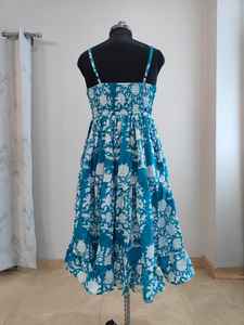 Vestido Largo de Algodón con Estampado Floral Azul Cielo, Cuello en V, Ligero, Transpirable, Elegante y Cómodo para el Verano - Product Image 6