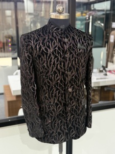 Elegante Sherwani Negro para Hombre, Corte Entallado, Largo hasta la Rodilla, Traje de Boda Estilo India/Pakistán, para Todas las Temporadas, Sin Arrugas - Product Image 3