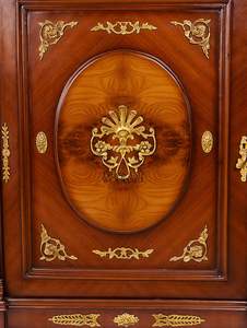 Meuble à chaussures de luxe de style Empire français avec élégante incrustation en noyer et accents en laiton doré moulé à la main pour entrée royale - Product Image 4