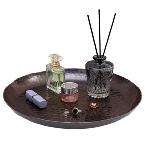 Bandeja de Metal Hecha a Mano de Tendencia para Diseñadores de Interiores, Bandeja de Metal Hecha a Mano para Decoración de Sala de Estar por Zahid Export en Mayorista - Product Image 4