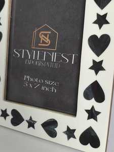 Juego de marcos de fotos de resina con diseño de estrella y corazón, marcos de fotos de mesa decorativos de 4x6 y 5x7 pulgadas para el hogar o el regalo - Product Image 2