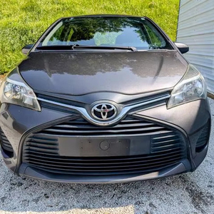 Voiture d'occasion de qualité et abordable, Toyota Yaris 2016, conduite à gauche - Product Image 1