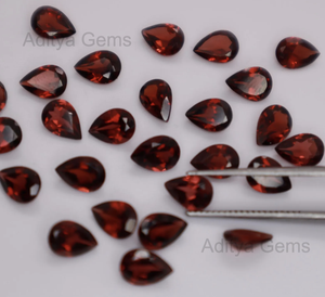 Grenat Naturel Poires Rouge Loupe À Facettes-Propre Semi-Pierres Lâches Pierres À Facettes Jaipur Fabricant IGI Certifié Tailles 2x4 - Product Image 4