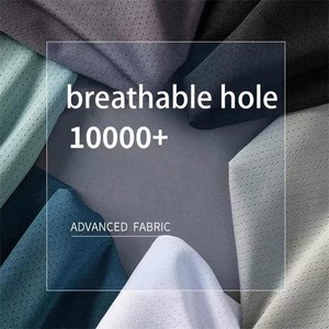 Camiseta duradera de poliéster 100% en blanco con estampado personalizado al por mayor, camiseta blanca deportiva para gimnasio, correr, secado rápido, hecha en Pakistán - Product Image 5