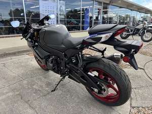 Ventes rapides – Nouvelles motos Suzuki GSX-R750 2026 – Garantie 3 ans – Origine américaine - Product Image 4