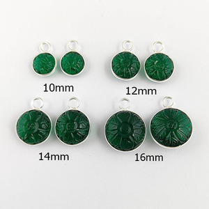 Pendentif rond en quartz émeraude, sculpture à la main, pierre précieuse verte, serti en argent sterling 925, collier avec pendentif, distributeur - Product Image 6