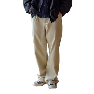 Vaqueros de mezclilla modernos y de moda para hombre, de corte recto, holgados, de pierna ancha, estilo urbano, ecológicos y transpirables, en color beige funky. - Product Image 1