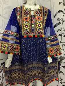 Blanc 36 couleurs de femmes pakistanaises Salwar Kameez bas prix indien et pakistanais vêtements Shalwar Kameez Kurti Saree Designs - Product Image 5