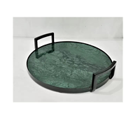 Plateau de service rectangulaire moderne en fer, fait main, écologique, design élégant, lavable, avec dessus en marbre blanc, en stock