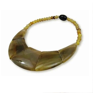 Ensemble de cadeau personnel de collier de corne de buffle en forme de trapèze moderne fait à la main - Product Image 4