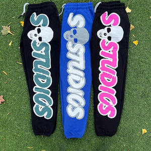 Sweat à capuche lourd imprimé bouffant fabrication pantalon de survêtement évasé hommes survêtement à blocs de couleurs ensemble de joggeurs empilés hommes - Product Image 2