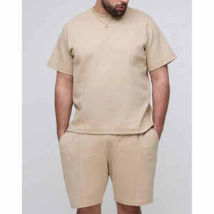 Ensembles t-shirt et short pour hommes 2 pièces t-shirts d'été à la mode à manches courtes ensembles de shorts décontractés de haute qualité en tissu personnalisé - Product Image 4
