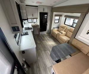 Autocaravana/Remolque de Viaje Dutchmen Astoria 260RK 2025 2024 2026 - Product Image 2