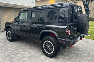 Parfaitement propre, d'occasion, INEOS Grenadier Fieldmaster Edition 2024, conduite à gauche, sièges en cuir, caméra de recul - Product Image 4